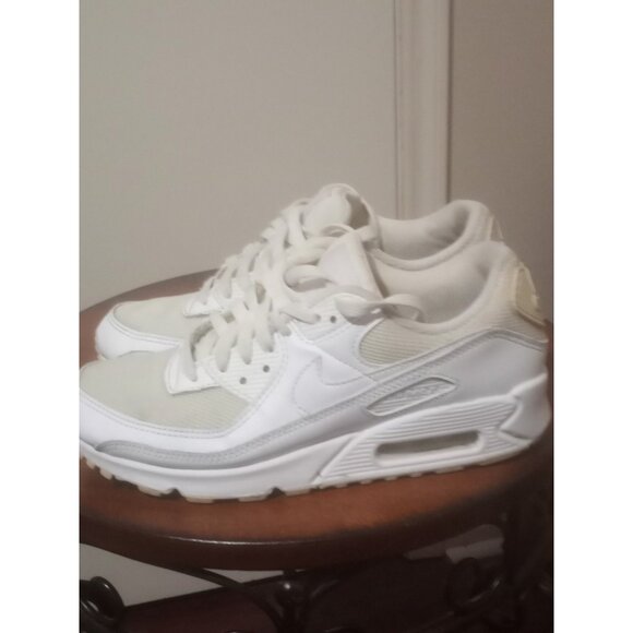 Size 8 - Women’s Nike Air Max 90 White Triple White Running Shoes Lace Up - Picture 9 of 14